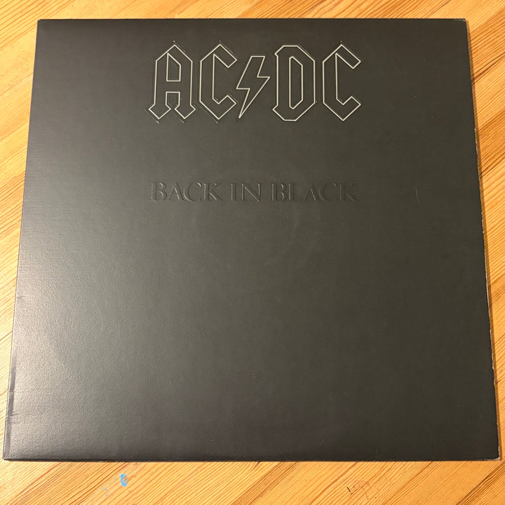 AC/DC - BACK IN BLACK