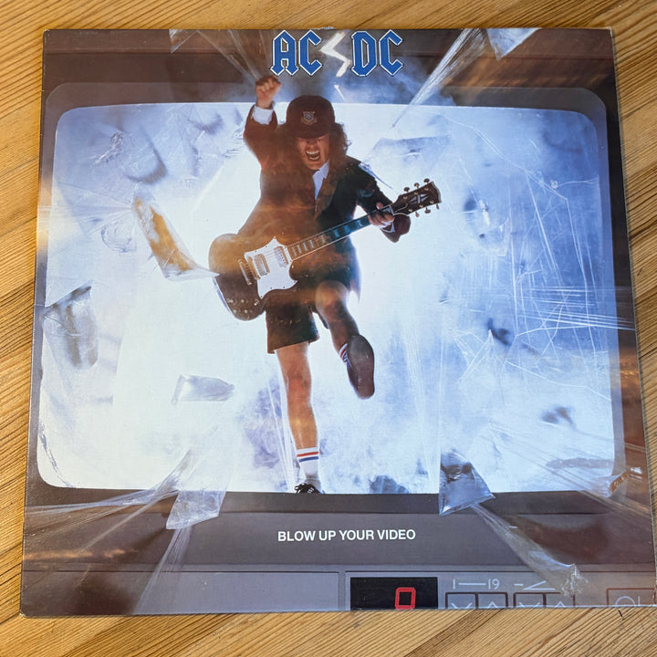 AC/DC - BLOW UP YOUR VIDEO