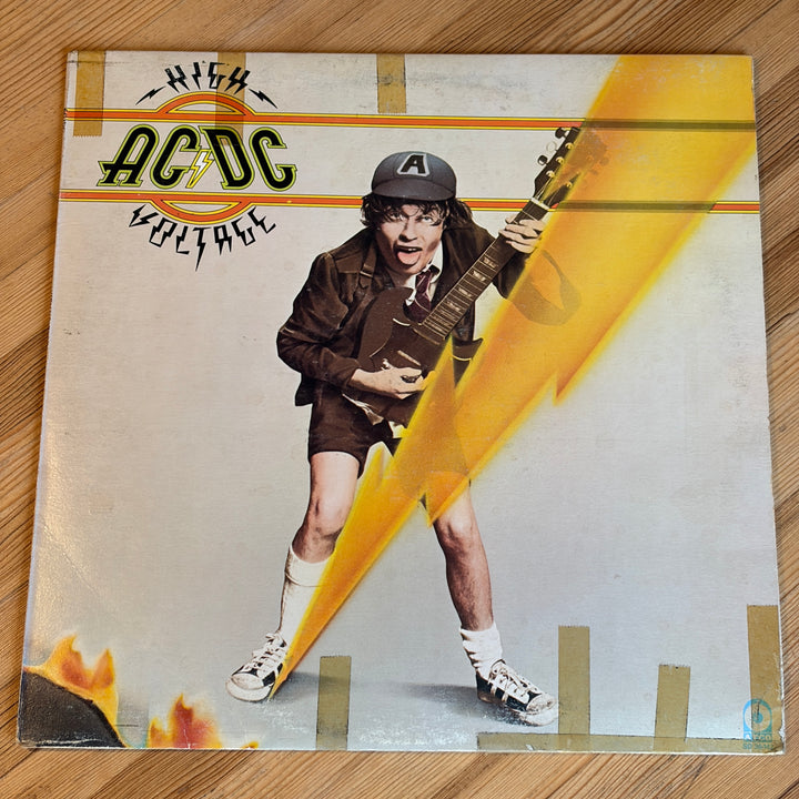 AC/DC - HIGH VOLTAGE