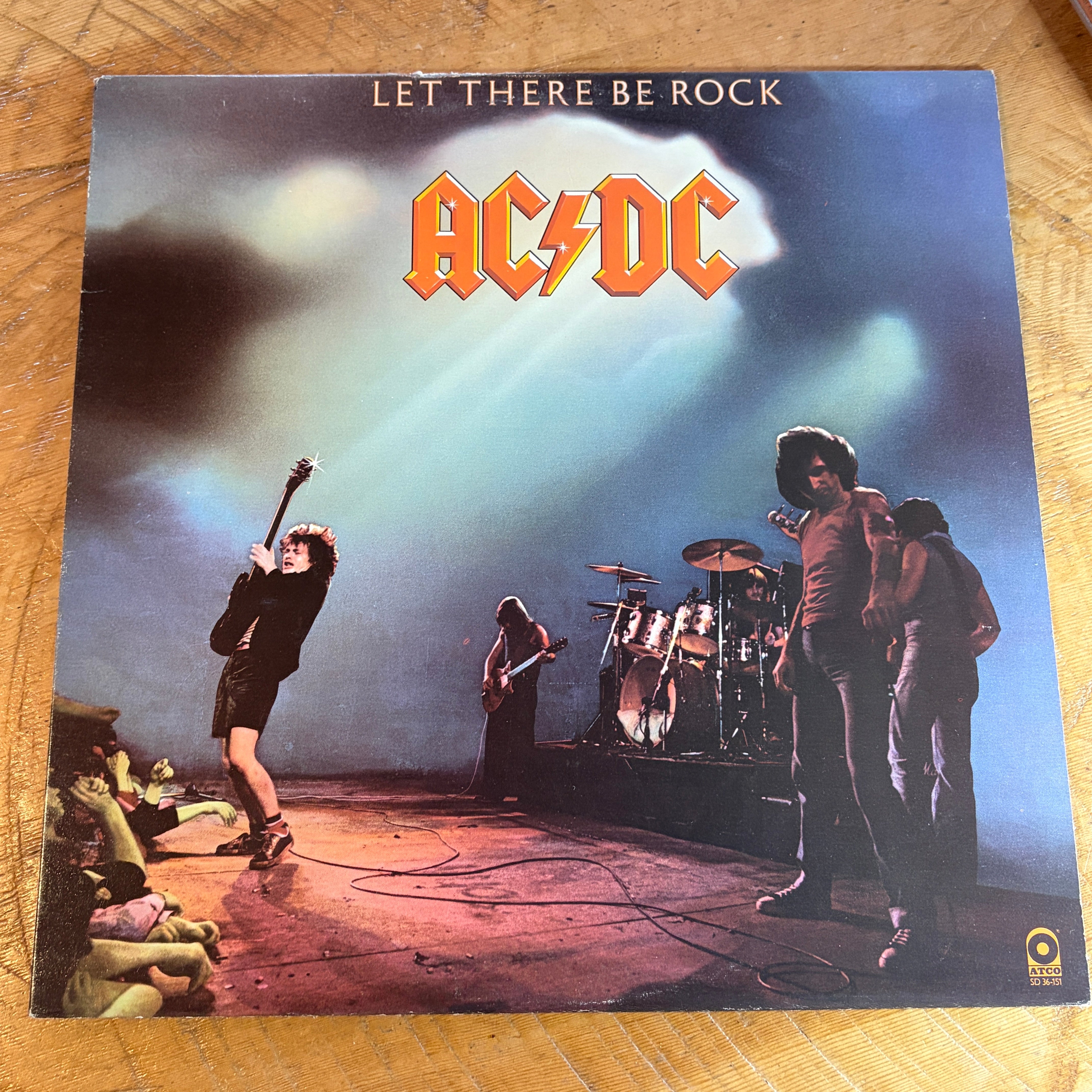 AC/DC - LET THERE BE ROCK