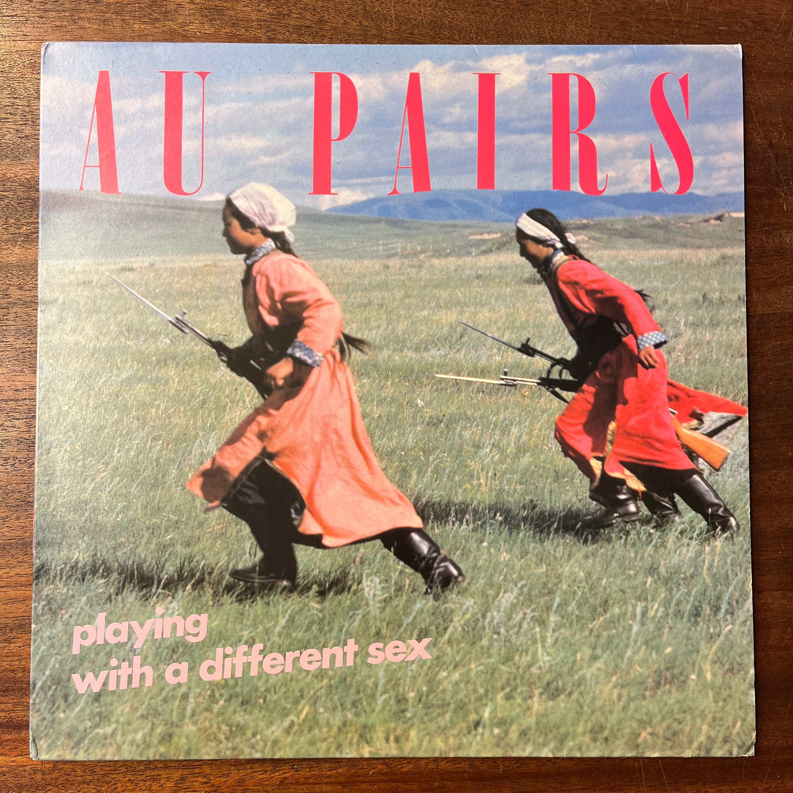 AU PAIRS PLAYINT WITH A DIFFERENT SEX VINTAGE VINYL 1981