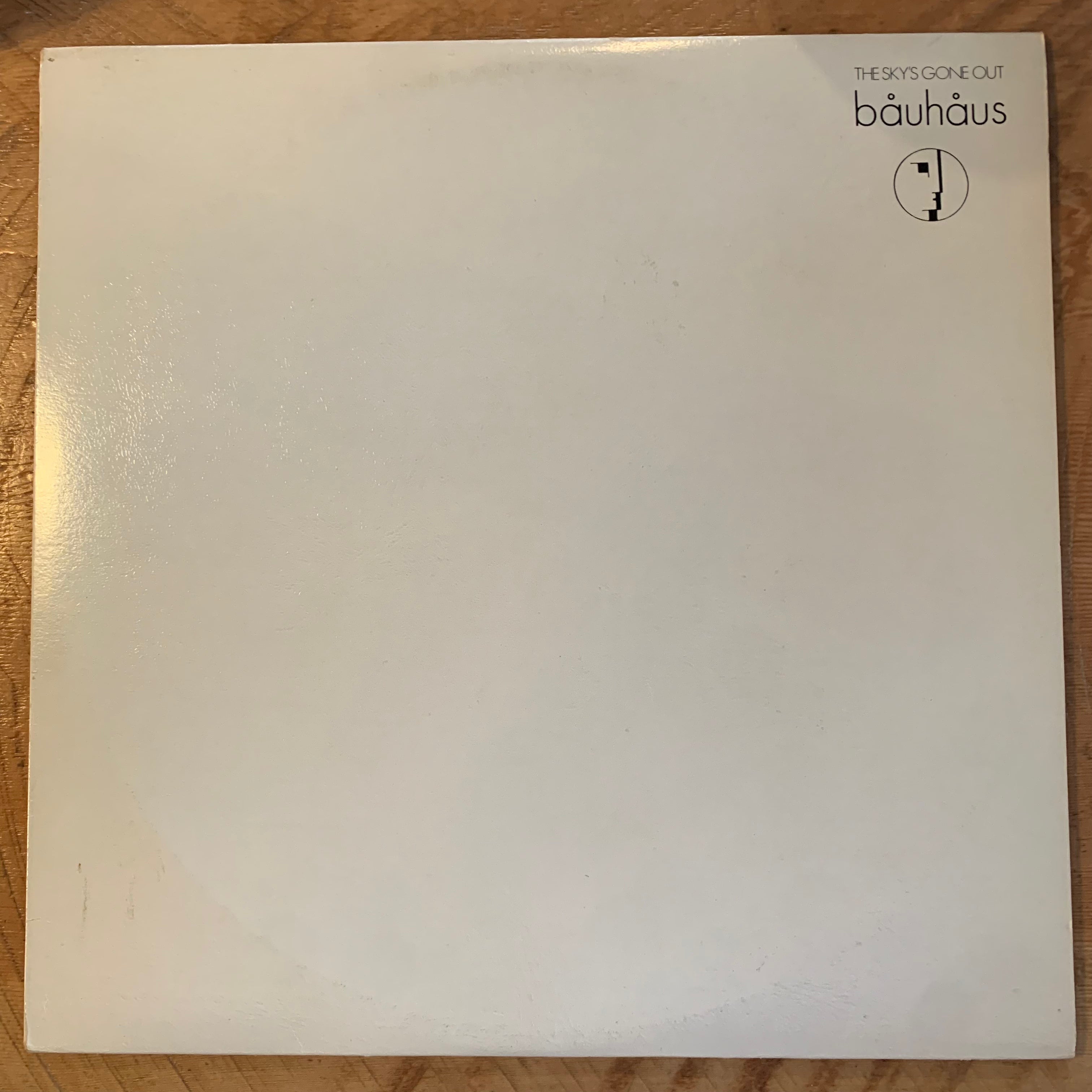 BAUHAUS - THE SKY'S GONE OUT