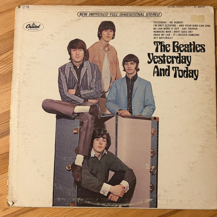 BEATLES, THE - YESTERDAY AND TODAY