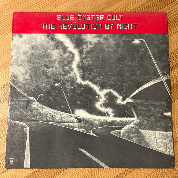 BLUE OYSTER CULT - THE REVOLUTION BY NIGHT