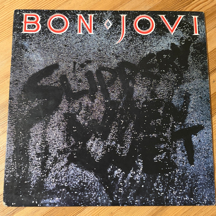 BON JOVI - SLIPPERY WHEN WET