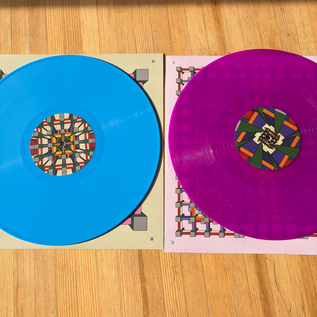 Strkfr Parallel Realms STRFKR - PARALLEL REALMS
