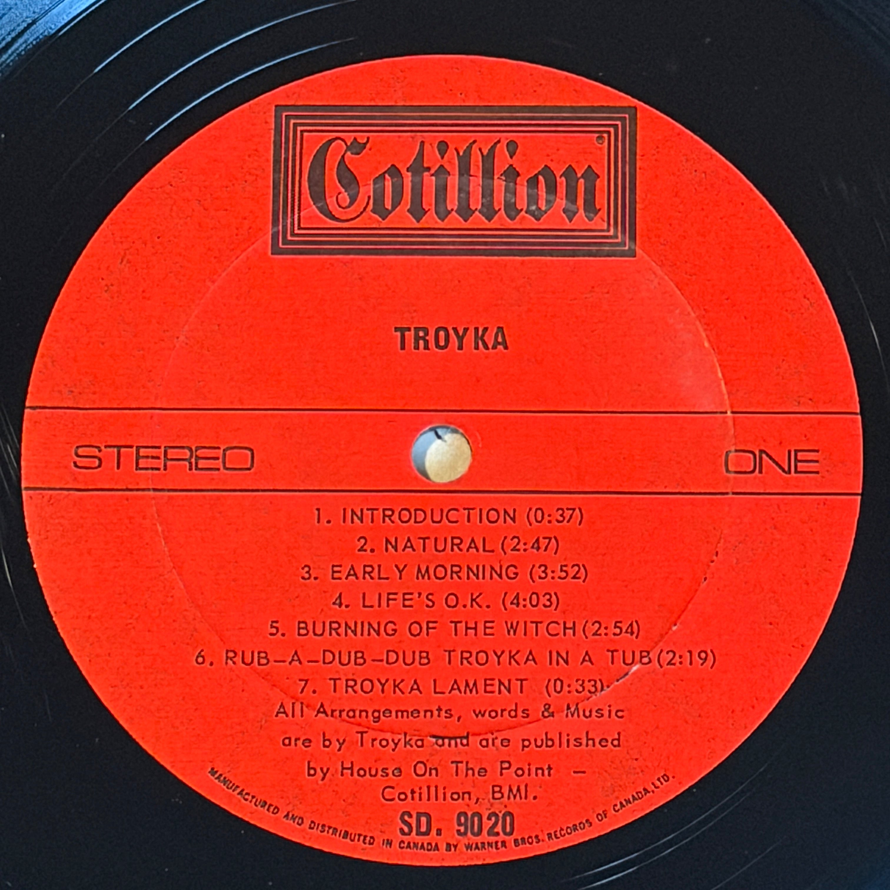 TROYKA - S/T