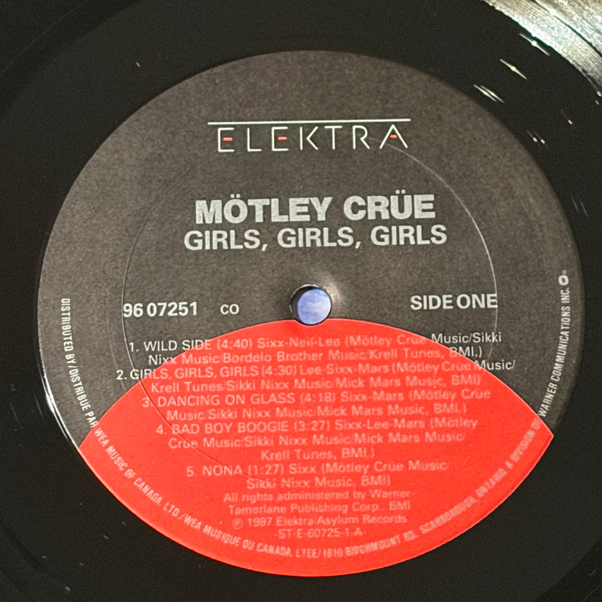 MOTLEY CRUE - GIRLS, GIRLS, GIRLS
