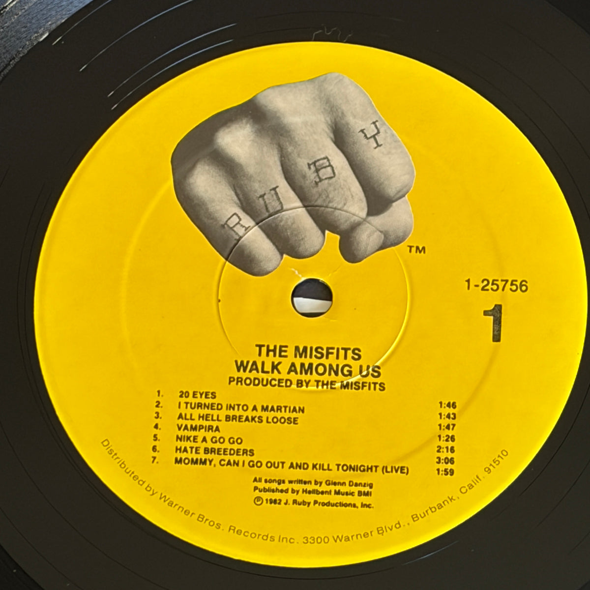 MISFITS - WALK AMONG US