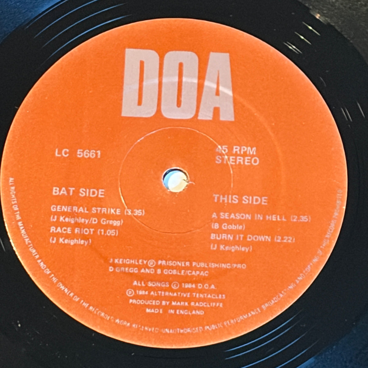 D.O.A. - DON'T TURN YER BACK (ON DESPERATE TIMES)