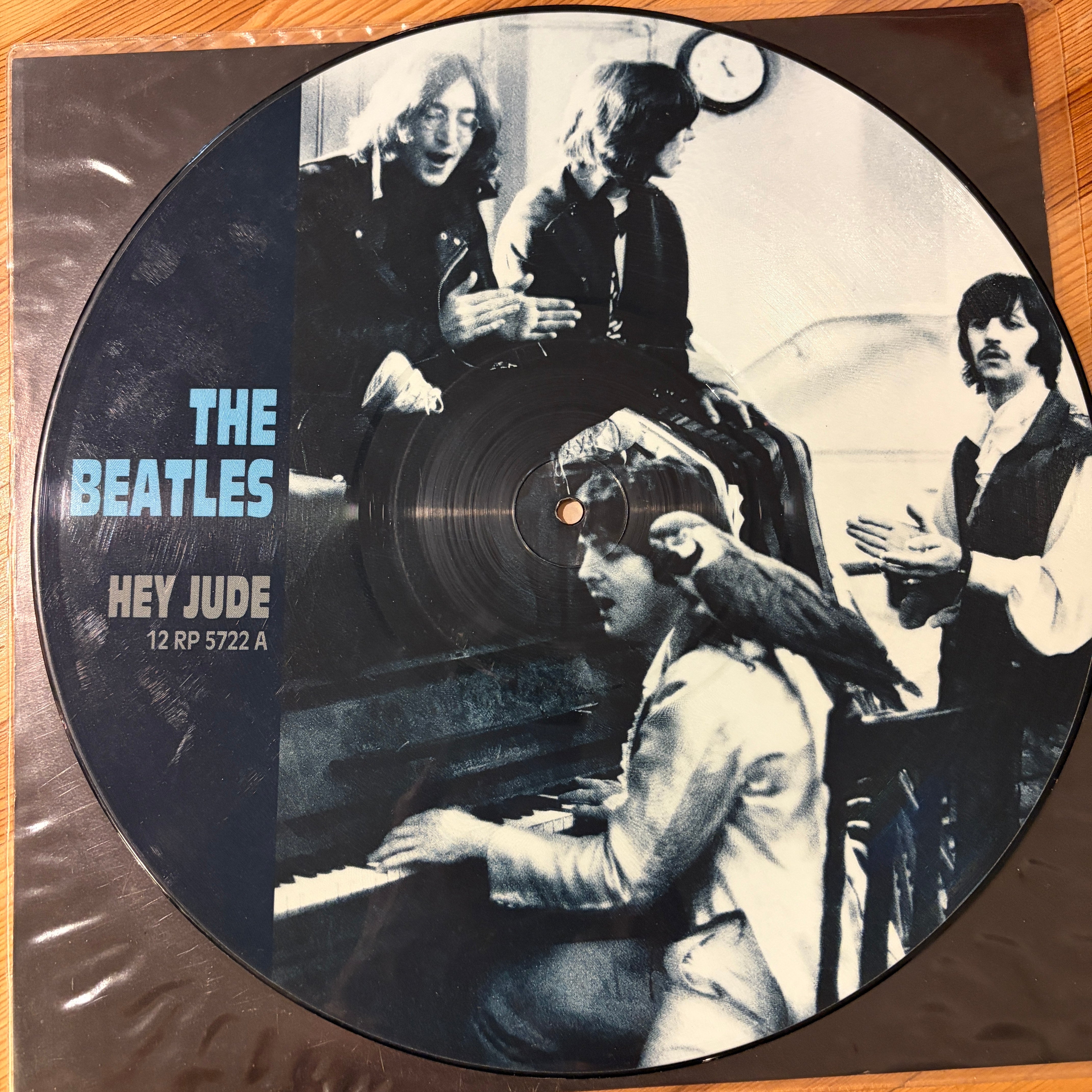 BEATLES, THE - HEY JUDE / REVOLUTION 12" PICTURE DISC SINGLE