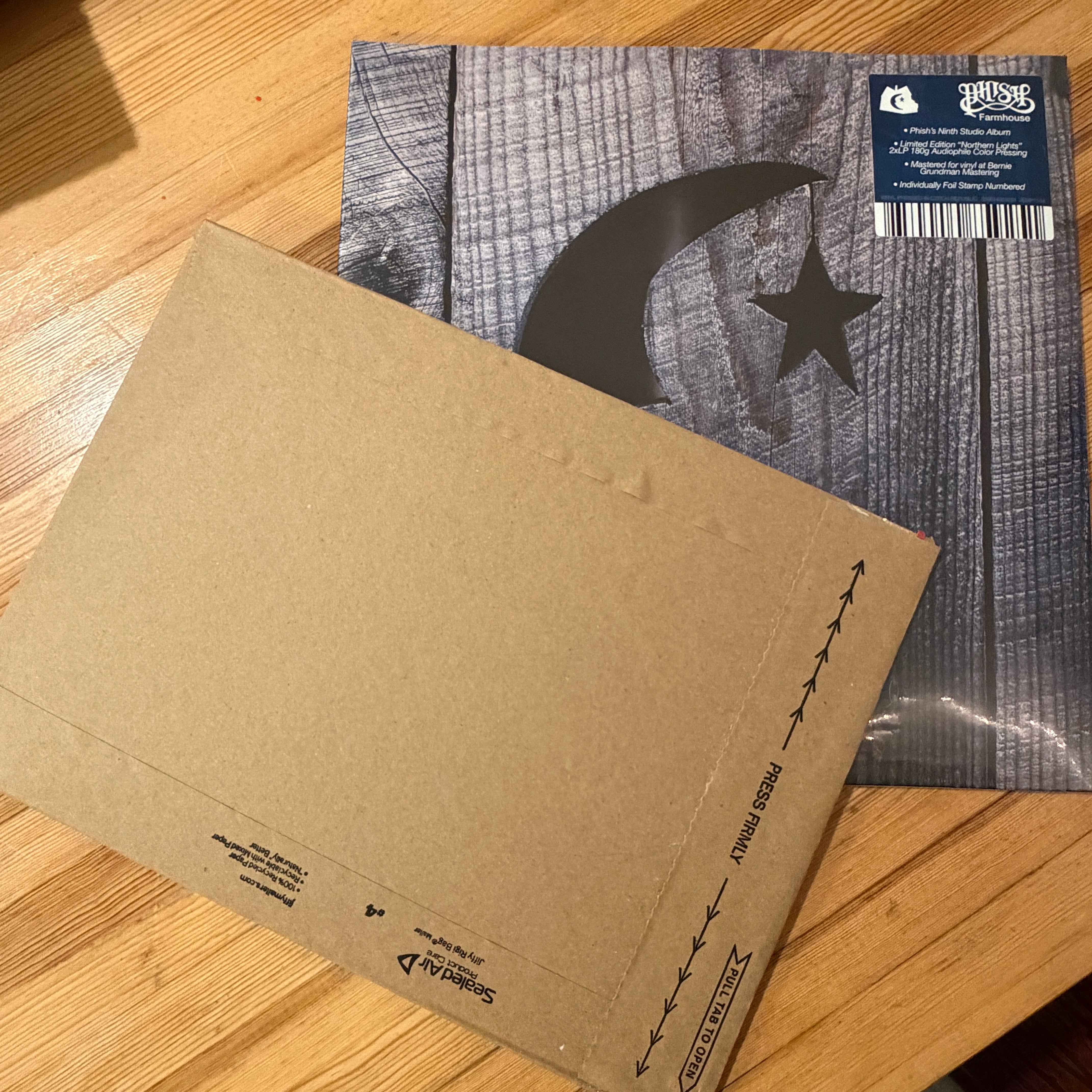 PHISH - FARMHOUSE + 7" BONUS