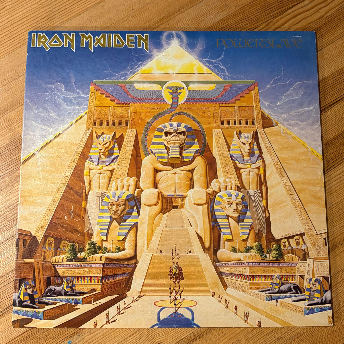 IRON MAIDEN - POWERSLAVE