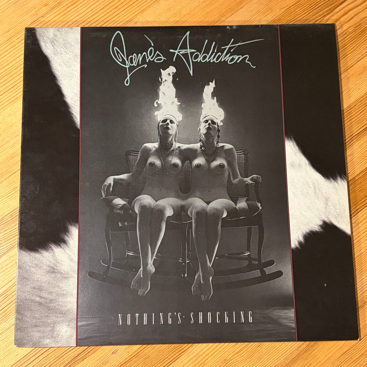 JANES' ADDICTION - NOTHING'S SHOCKING