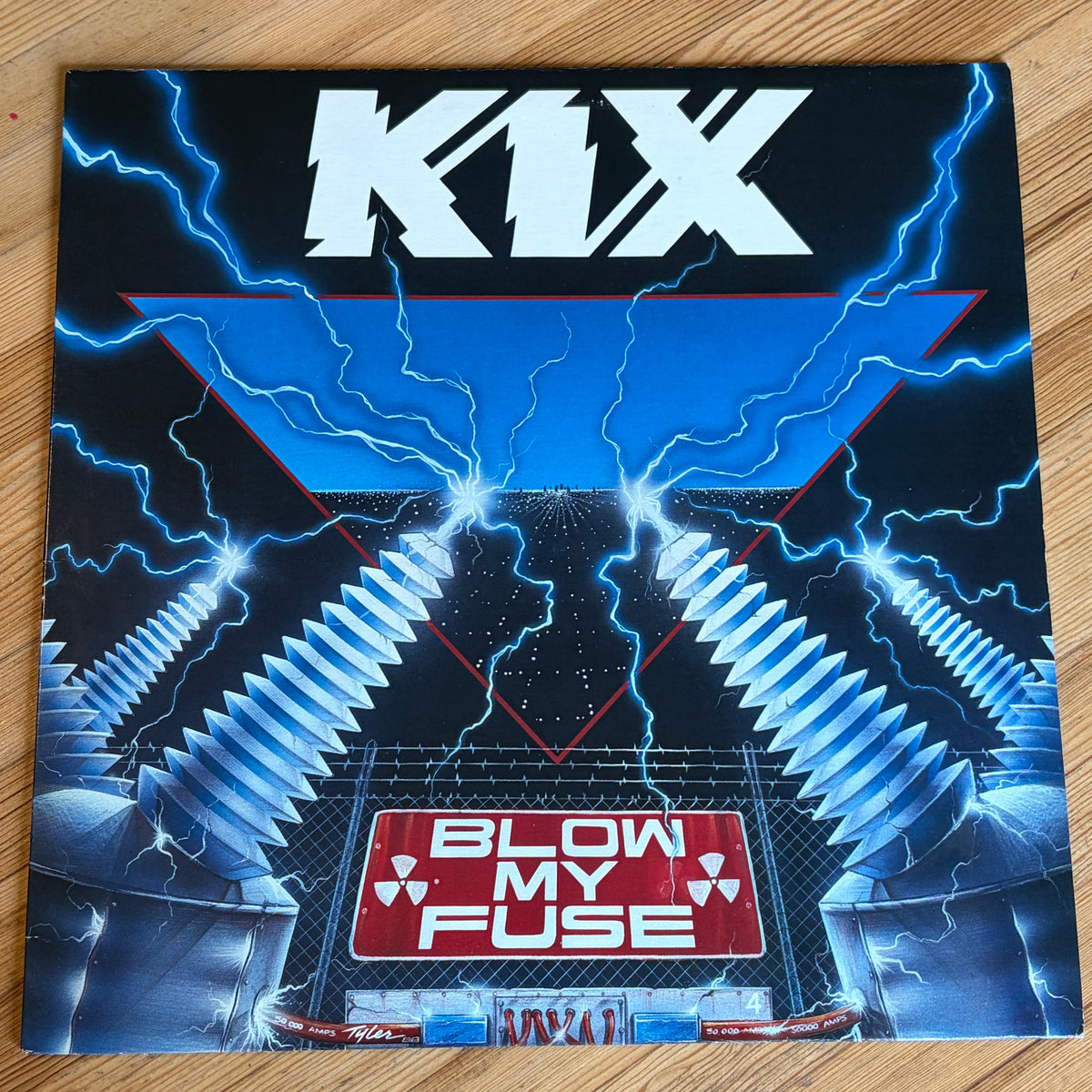 KIX - BLOW MY FUSE