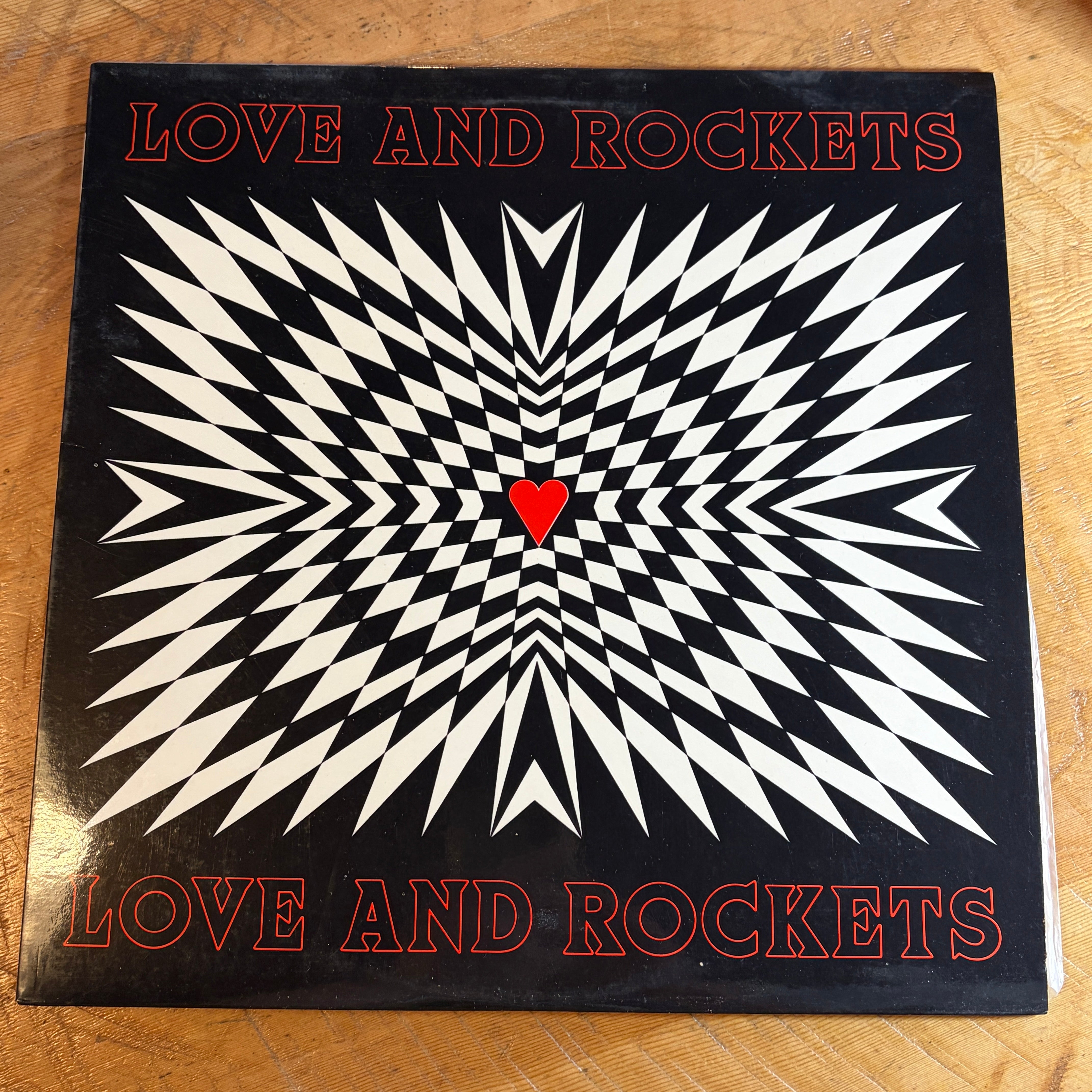 LOVE AND ROCKETS - S/T