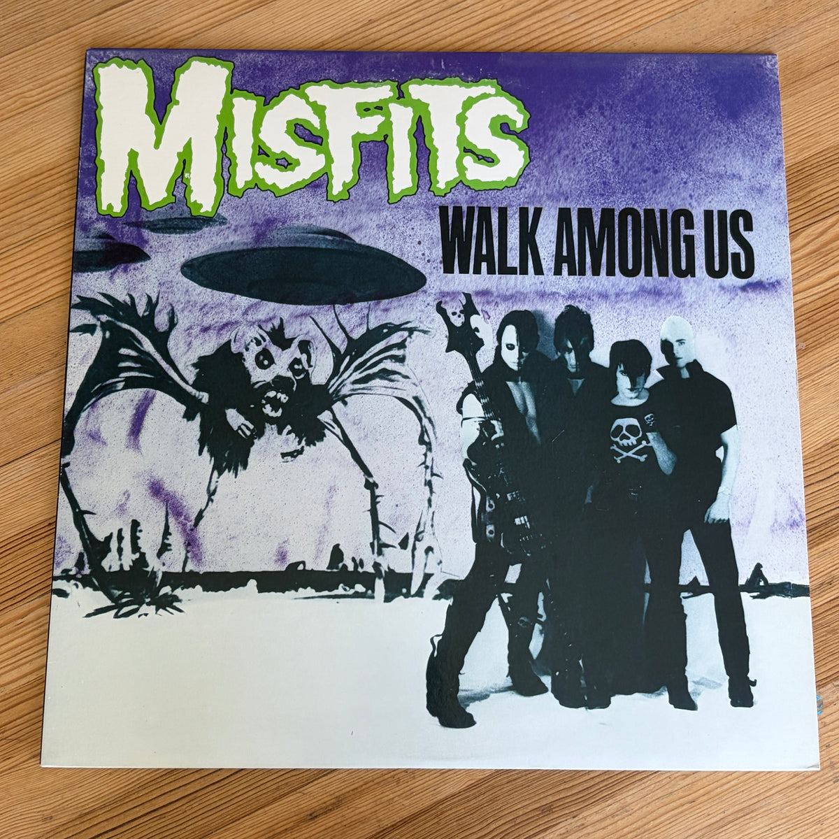 MISFITS - WALK AMONG US