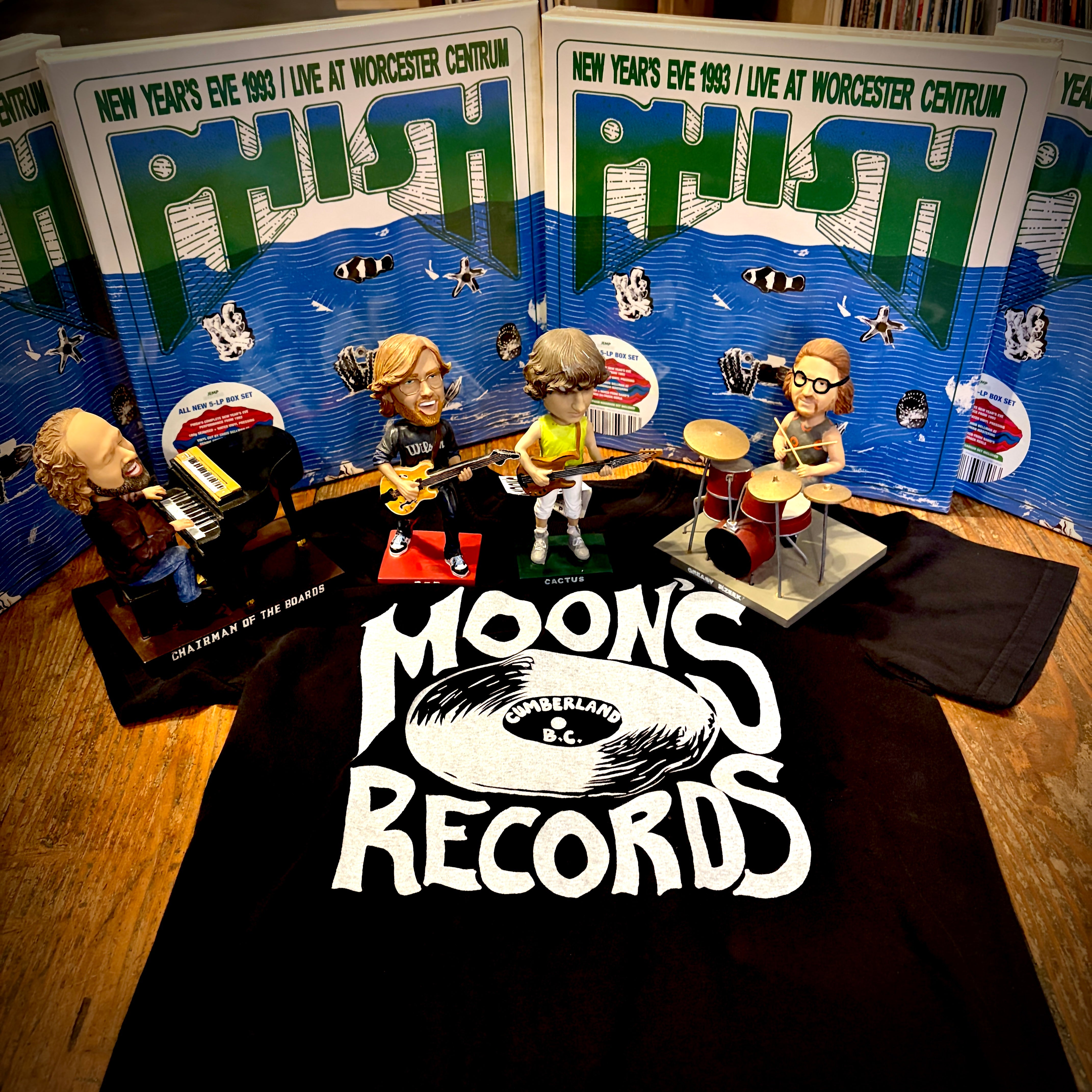 PHISH - NEW YEARS EVE 1993 - LIVE AT WORCESTER CENTRUM - 5LP + FREE T-SHIRT