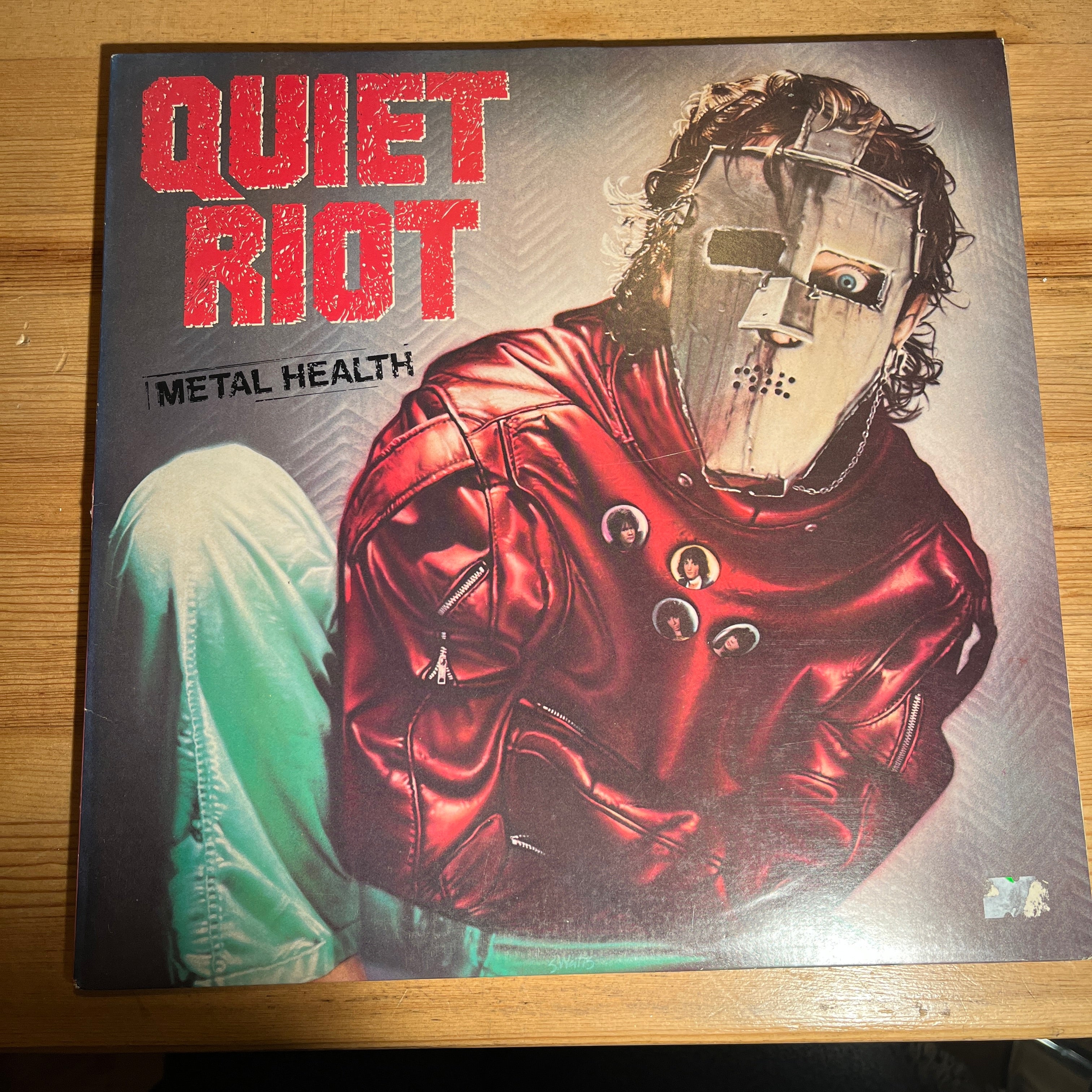 QUEIT RIOT - METAL HEALTH