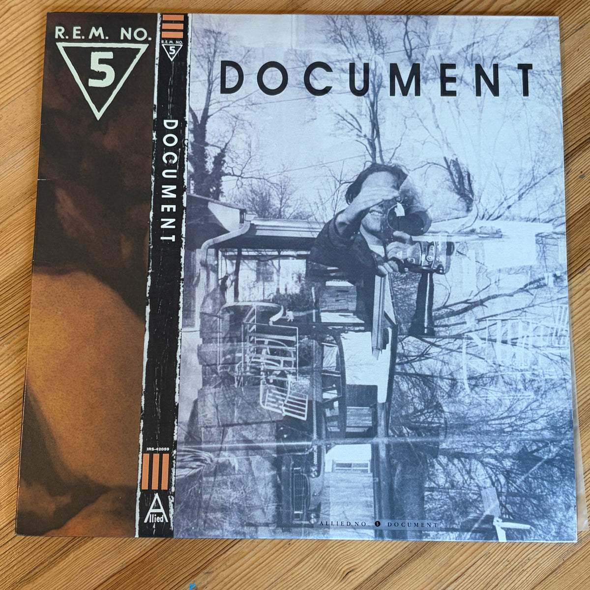 R.E.M. - DOCUMENT