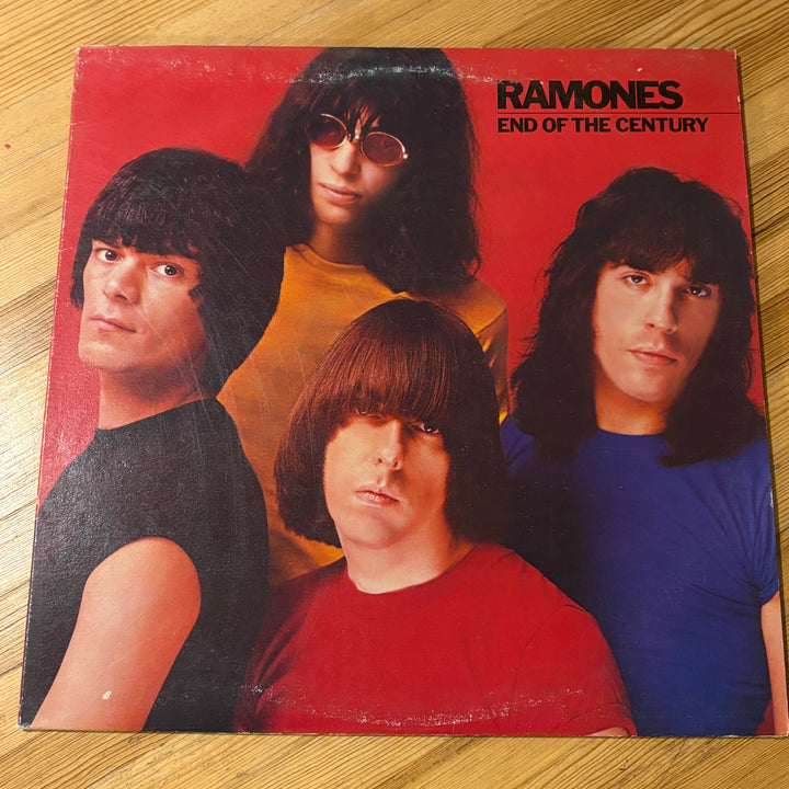 RAMONES - END OF THE CENTURY