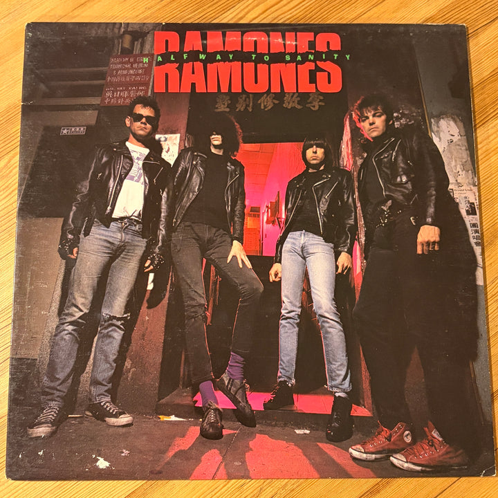 RAMONES - HALFWAY TO SANITY