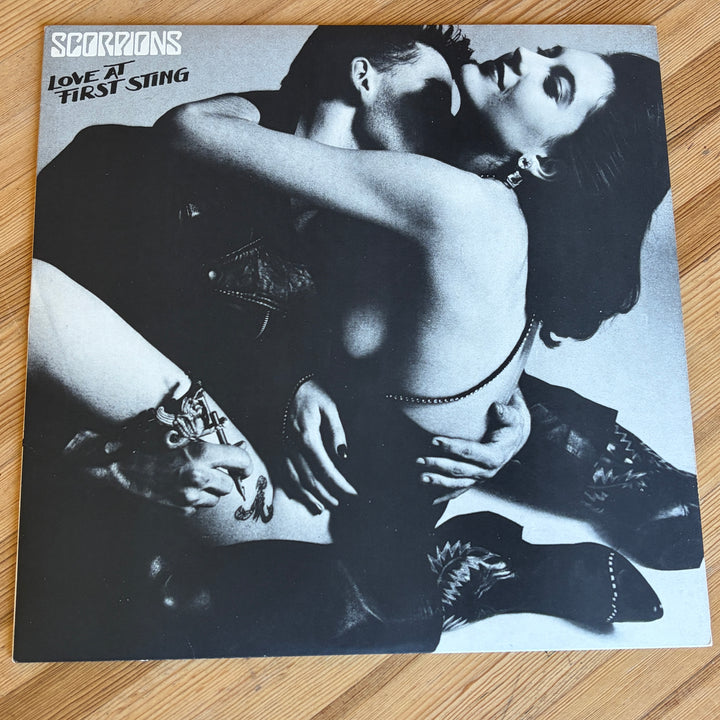 SCORPIONS - LOVE AT FIRST STING