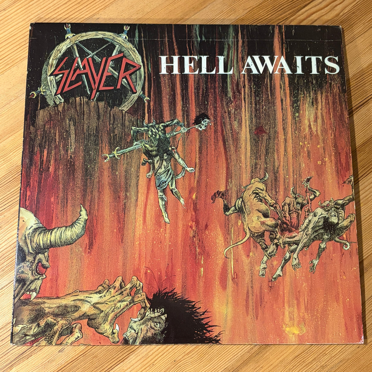 SLAYER - HELL AWAITS
