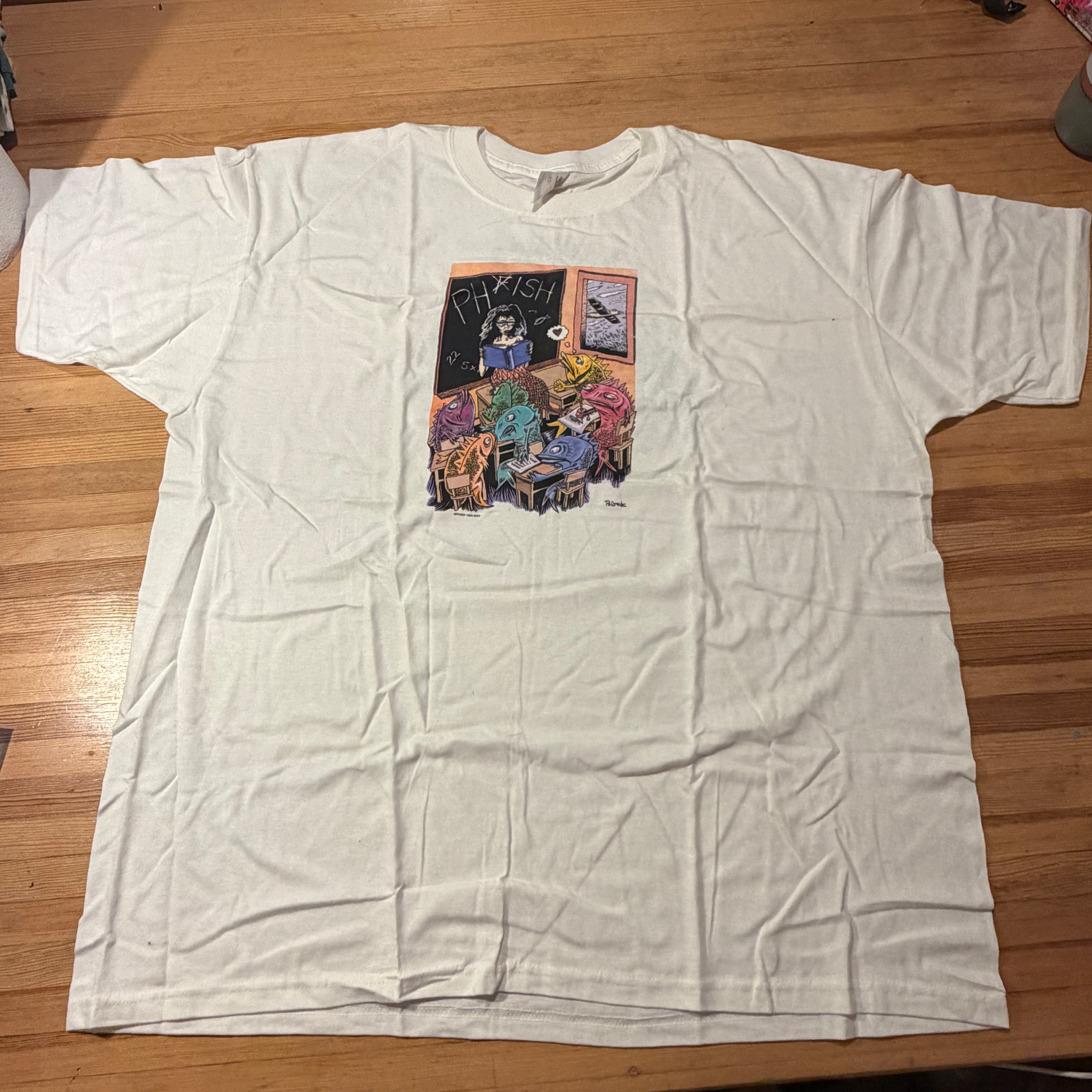 T-SHIRT - PHISH SCHOOL - POLLOCK