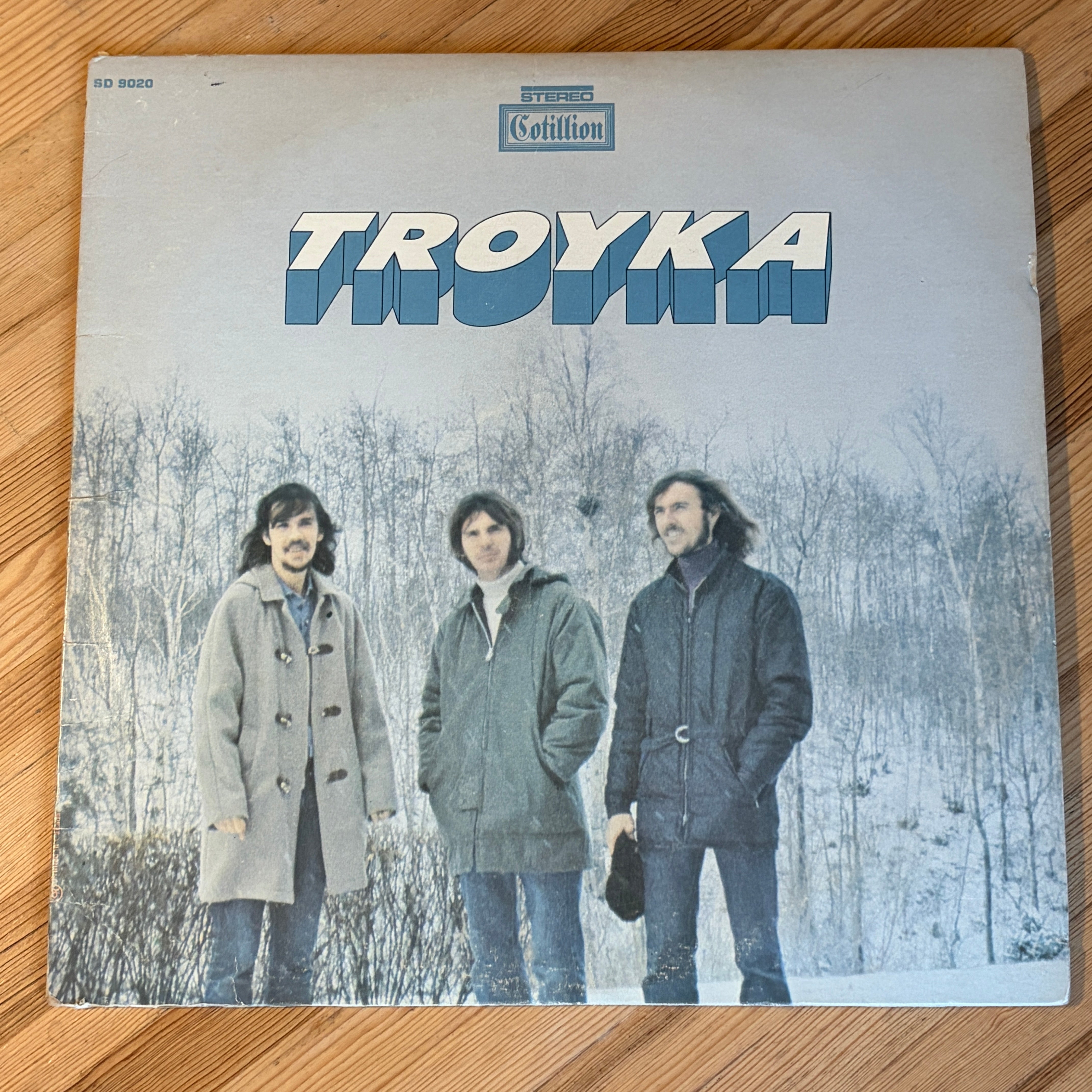 TROYKA - S/T