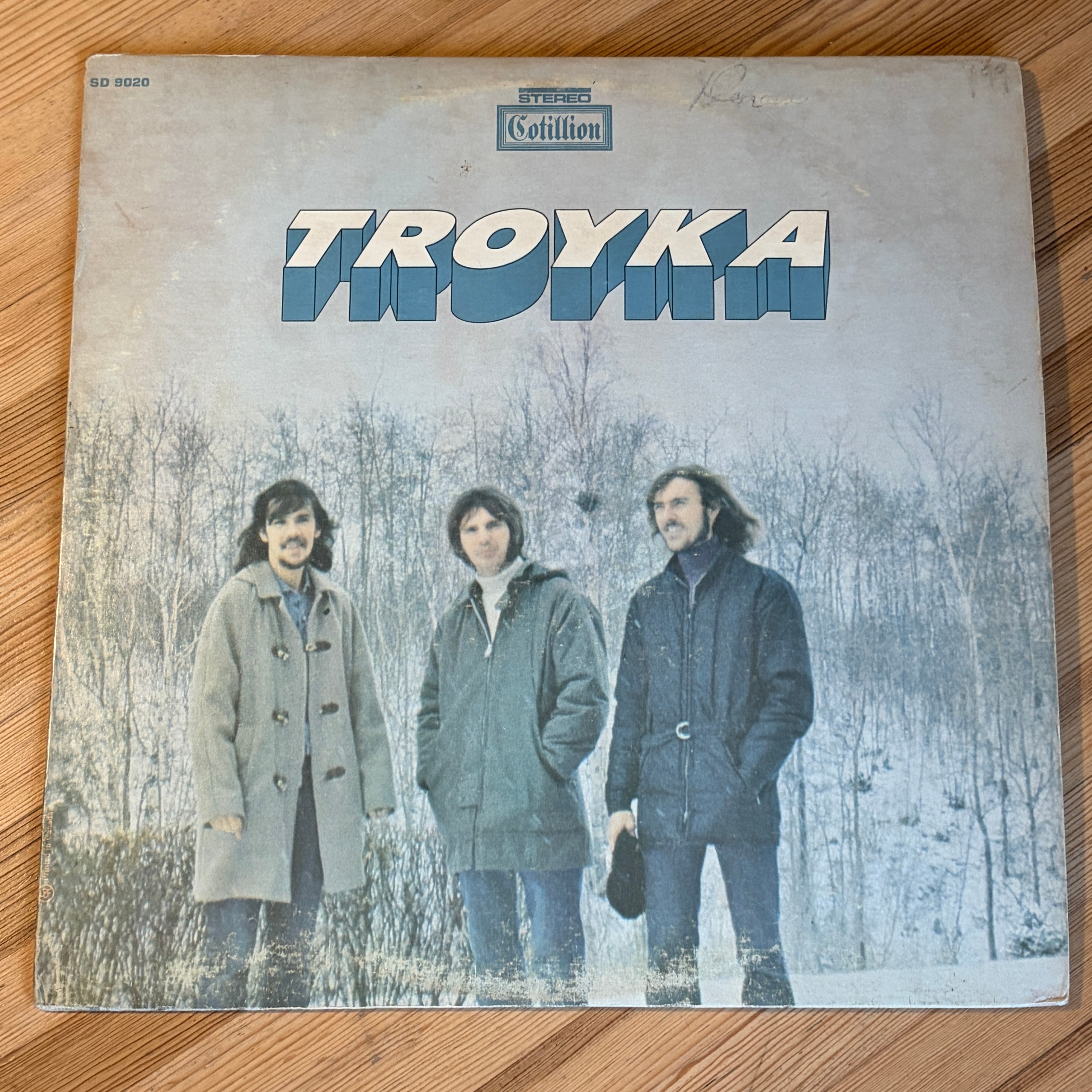 TROYKA - S/T