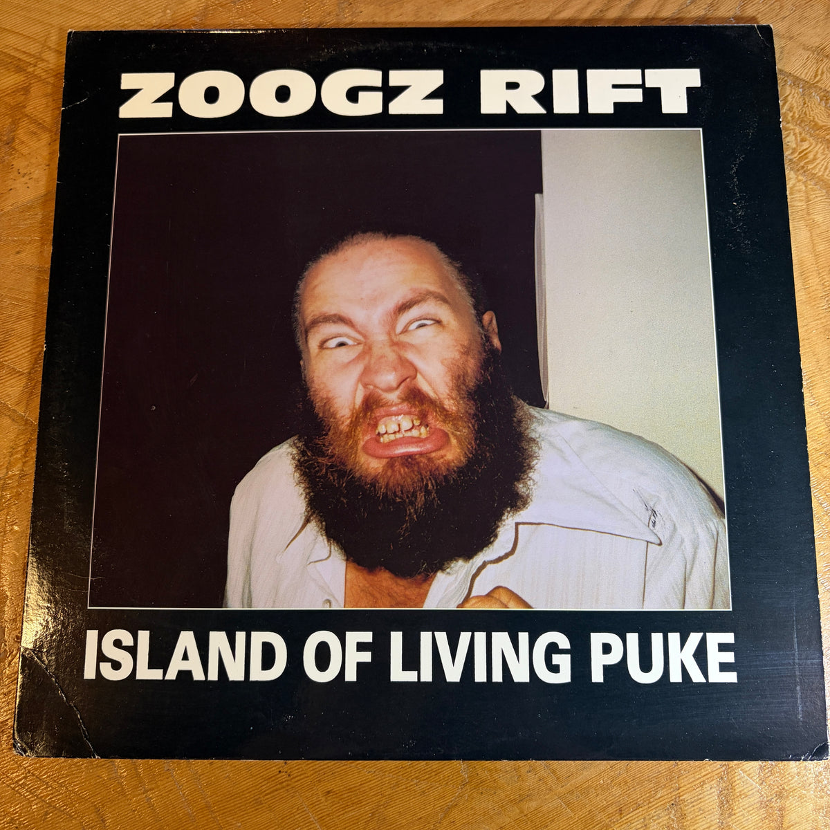 ZOOGZ RIFT - ISLAND OF LIVING PUKE