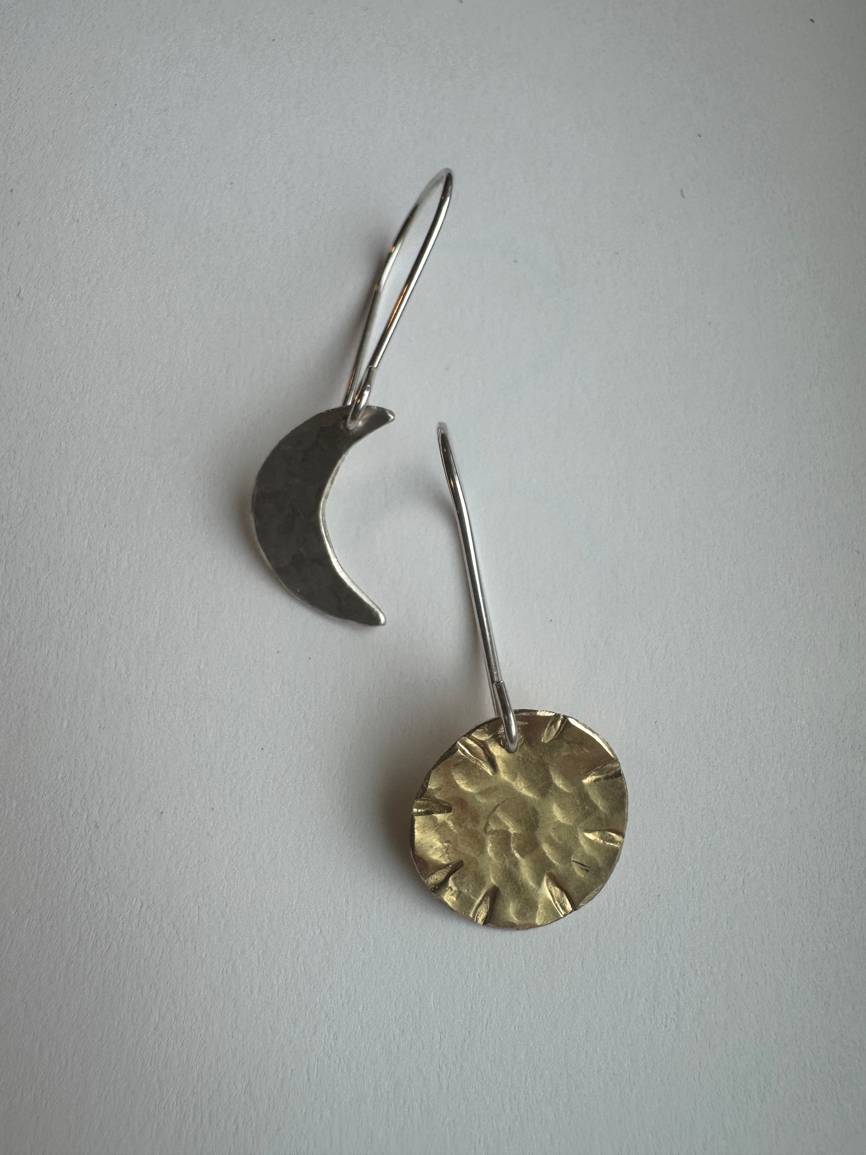 Sun and Moon Mismatch